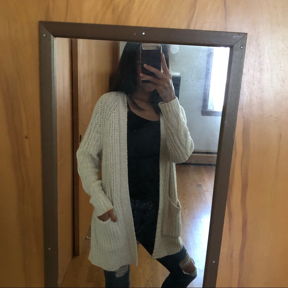 American Eagle White Cream Cardigan